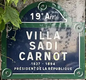 Voir la plaque.