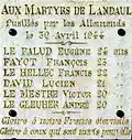 Plaque commémorative du monument.