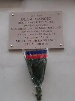 Plaque en mémoire de Olga Bancic, posée au 114 rue du Château à Paris 14e.
