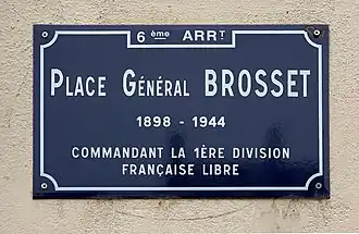 Voir la plaque.
