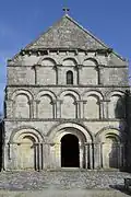 La façade.