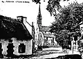 Le bourg de Pleuven vers 1920 (carte postale Villard).