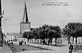 Plouay : l'église paroissiale vers 1920 , avant la reconstruction du clocher (carte postale).