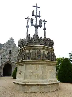 Plougonven.