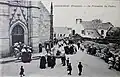 Plouigneau : la procession du pardon au début du XXe siècle (carte postale).
