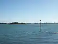L'île Irus vue de la pointe d'Arradon.