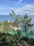 Vue vers la plage de l'île Vierge