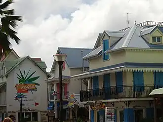 « Village créole » de la Pointe du Bout.