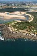 Zone de contact entre le plateau armoricain et la plaine calcaire à la pointe du Payré, dans le pays talmondais.