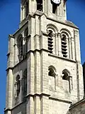 1er et 2e étage de beffroi, vue depuis le sud-ouest.
