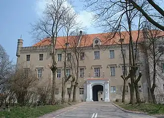 L'entrée du château