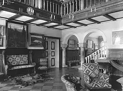 Intérieur.