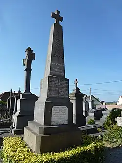 Le monument aux morts.