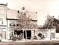 Première pompe à vapeur, 1871, caserne no. 5, rue Sainte-Catherine.