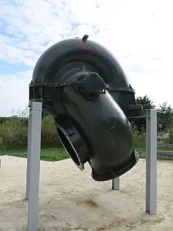Ancienne pompe.