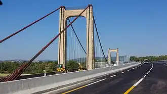 L'ancien pont vu depuis le nouveau