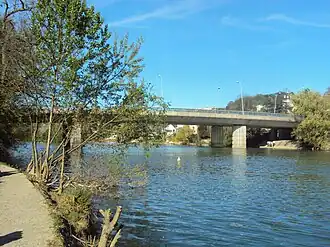 Le pont vu depuis Saint-Maur