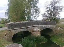 Pont de pierre.