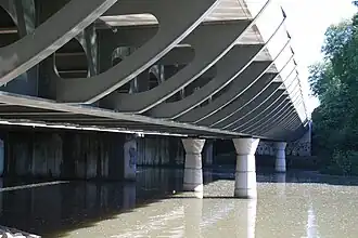 Pont du tramway et de la D 2020, Olivet.