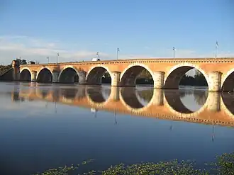 Le pont napoléon de Moissac.