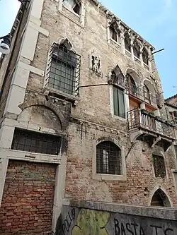 le palais Sansoni