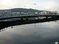 Le pont de Santiago avec les quartiers O Burgo et A Caeira en arrière-plan.