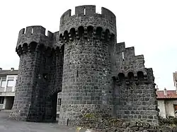 L'ancienne porte de ville.