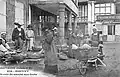 Pontivy : un coin du marché aux fruits (carte postale Émile Hamonic, 1907).