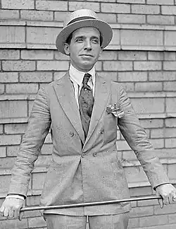 Image illustrative de l’article Charles Ponzi