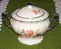 Sucrier en porcelaine