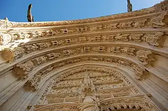 Porche de la cathédrale.