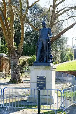 Amédée Ménard, Monument à l'amiral Théodore Leray (1855), Pornic, jardin de Gourmalon.