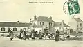 Le lavoir de Locmalo vers 1920 (carte postale).