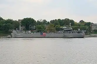 illustration de USS LST-325
