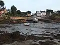 Le débarcadère de Port Clos à marée basse.