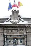 Portail du lycée Poincaré place Dombasle.