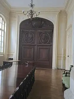Entrée du parloir.