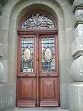 Porte d'entrée.