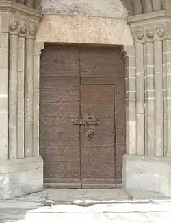 Porte secondaire.