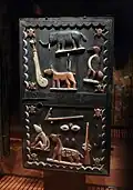 Porte du palais du roi Glélé