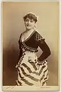 Atelier Nadar, Portrait de Marie Degrandi, dame Casamayer-Sallenave, chanteuse, vers 1878. Source musée Carnavalet.