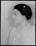 Profil, 1932
