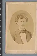 Portrait carte-de-visite d'un homme non identifié.