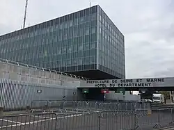 Préfecture de Seine-et-Marne (entrée du public).
