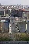 Vue depuis la colline et le jardin de Letná