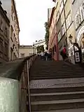 Escaliers montant vers le Château.