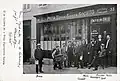 No 33 : l'imprimerie espérantiste en 1905 (le personnage assis est Théophile Cart).