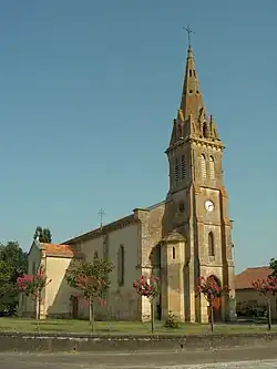 L'église Notre-Dame-de-la-Nativité.