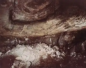 Cavité créée par l'explosion