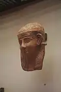 Protomé égyptisante du musée du Louvre (VIe&nbsp;– Ve&nbsp;siècles&nbsp;av. J.-C.).